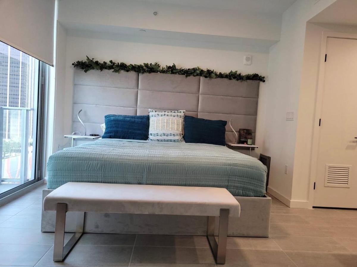 Comfortable Studio With King Bed And Queen Sofa-Bed Miami Esterno foto